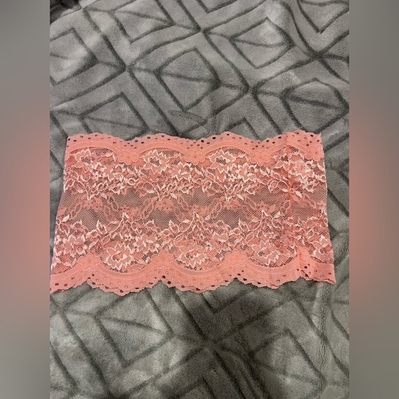 CHUNS Blush Pink Floral Lace Bandeau Top - Picture 3 of 6